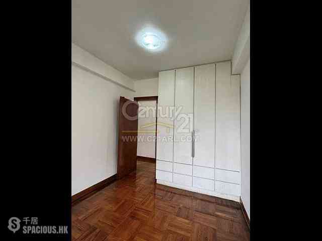 Mid Levels West - Skylight Tower 13