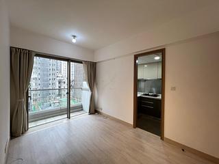 Sai Ying Pun - Island Crest 02
