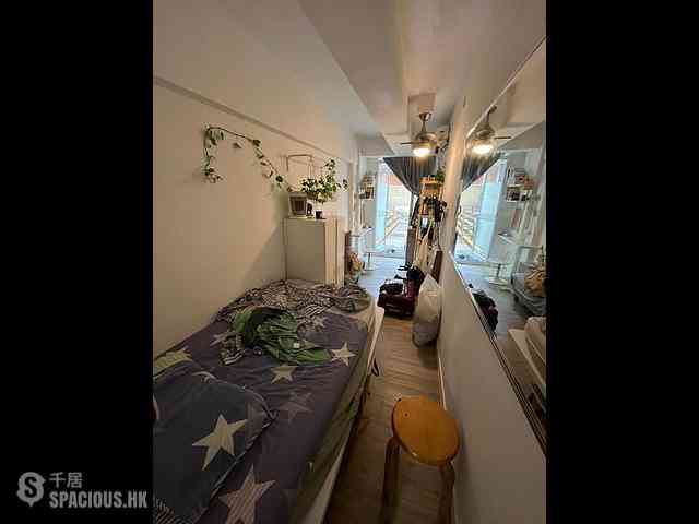 Kennedy Town - Lung Fai Mansion 03