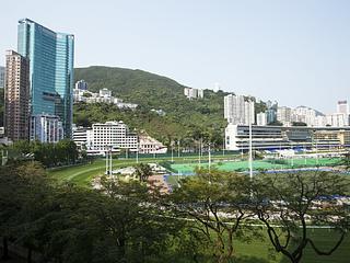 跑馬地 - 金鞍大廈 02