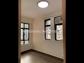 Mid Levels Central - Good View Court 02