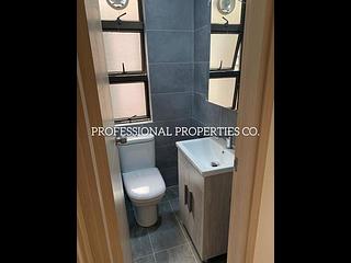 Mid Levels Central - Good View Court 06