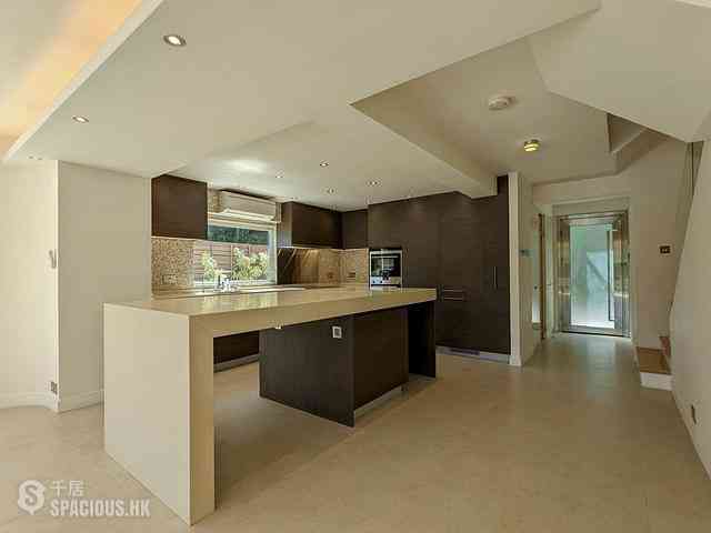 Sai Kung - Venice Villa 06