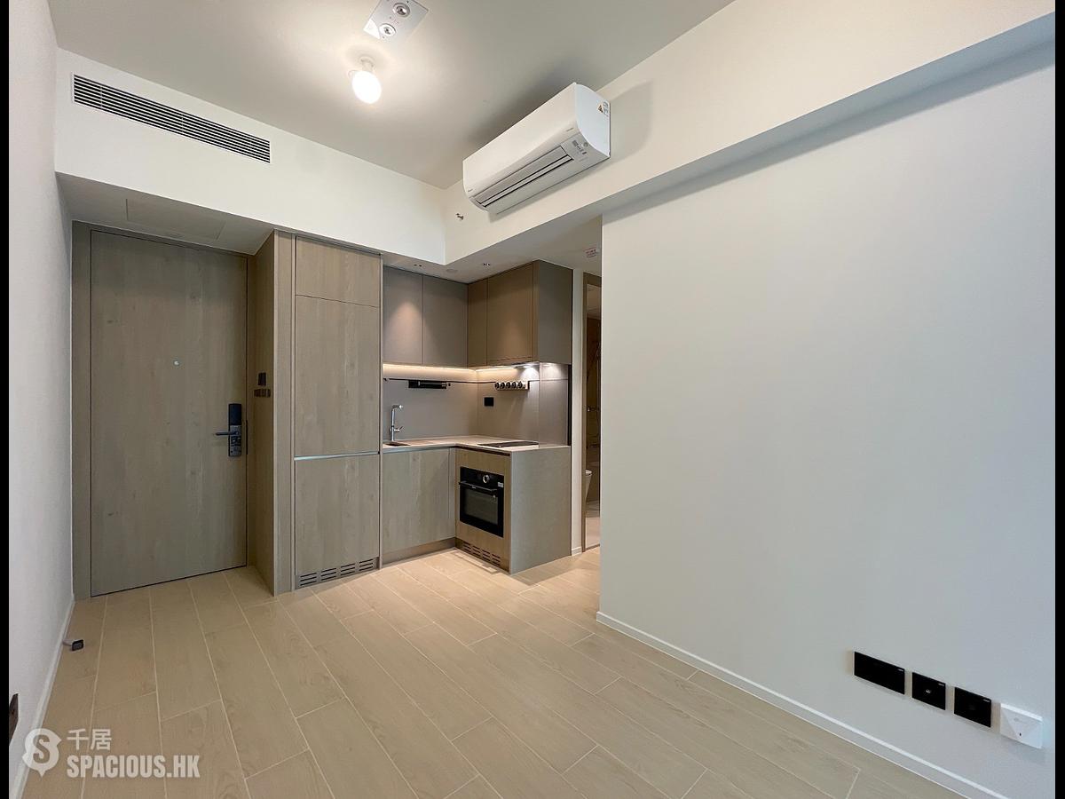 Quarry Bay - Finnie 01