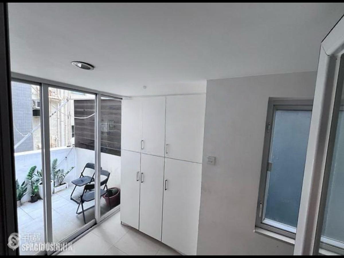 Sheung Wan - 113-115, Wing Lok Street 01