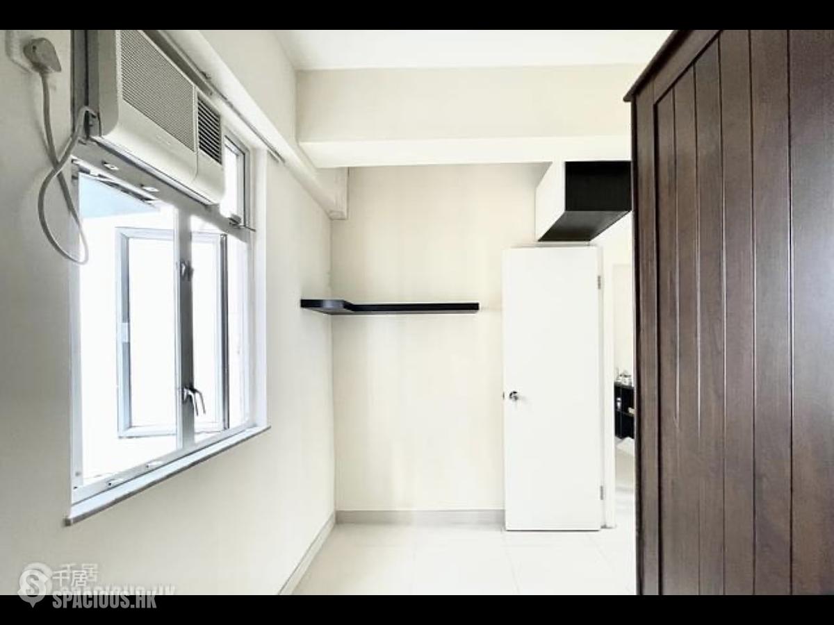 Kennedy Town - Wah Po Building 01