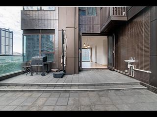 Wan Chai - The Gloucester 06
