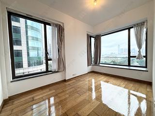 Wan Chai - The Gloucester 09