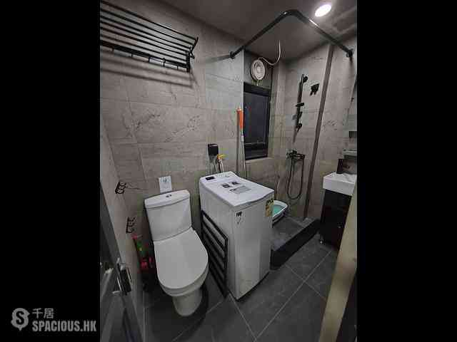 Wan Chai - Ko Wah Building(Go Wah Mansion) 09