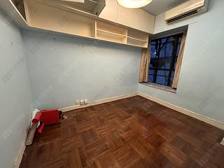 Mid Levels Central - Elegant Terrace Block 1 05