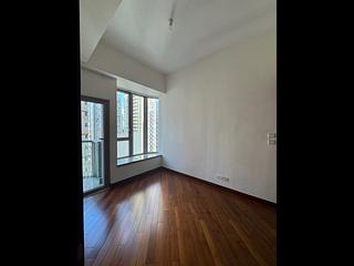 Wan Chai - The Avenue Phase 2 Block 3 02
