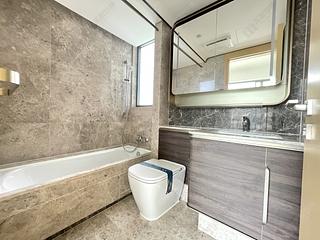 Wong Chuk Hang - The Southside Phase 2 La Marina Tower 1A 08