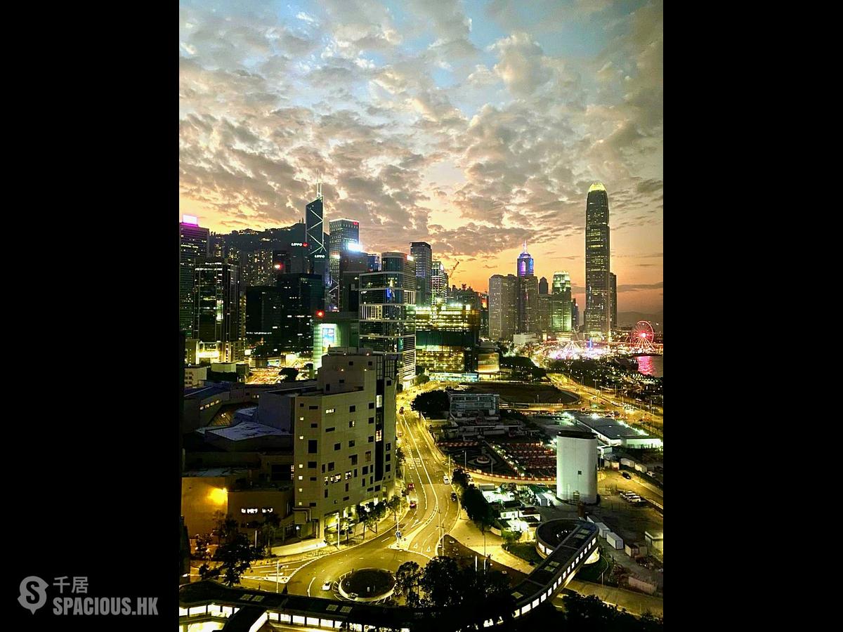 Wan Chai - Convention Plaza Apartments 01