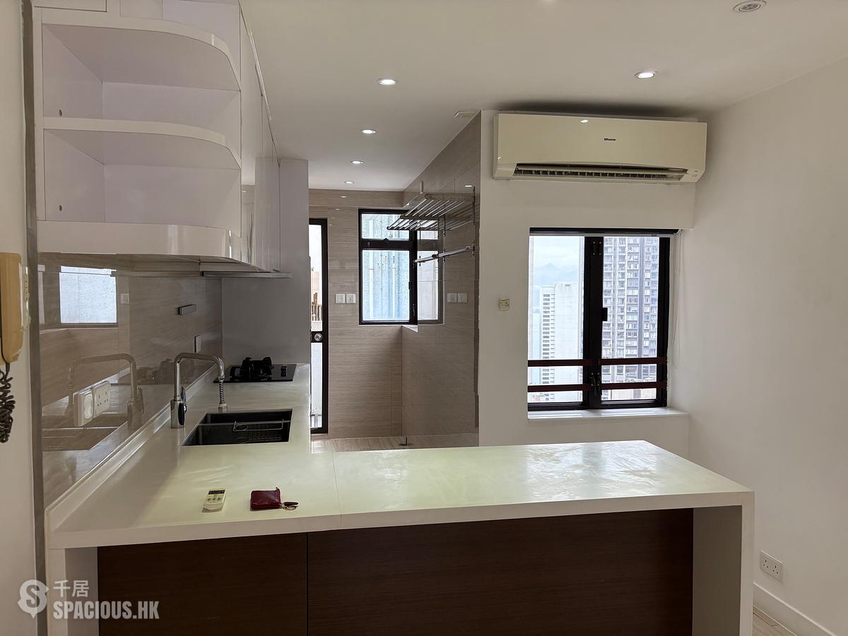 Sai Ying Pun - Hoi Ming Court 01