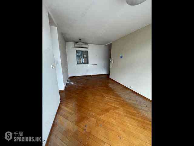 Tung Chung - Tung Chung Crescent Phase 2 Block 8 02