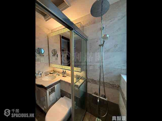 Yau Ma Tei - The Coronation Tower 2 04