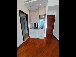 Wan Chai - The Avenue Phase 2 Block 3 02