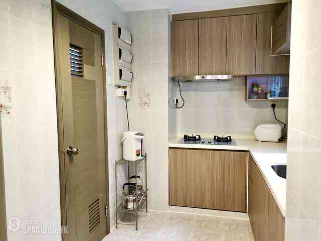 Wan Chai - Phoenix Court Block 1 04