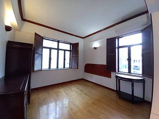 Mid Levels Central - Pak Fai Mansion 04