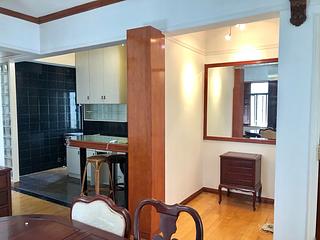 Mid Levels Central - Pak Fai Mansion 10