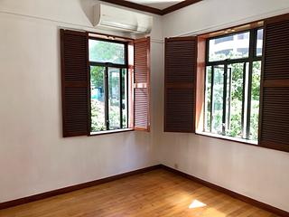 Mid Levels Central - Pak Fai Mansion 12