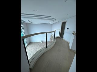 Stubbs Road - The Summit 12