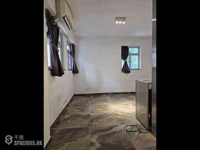 Wan Chai - Yen May Building 01