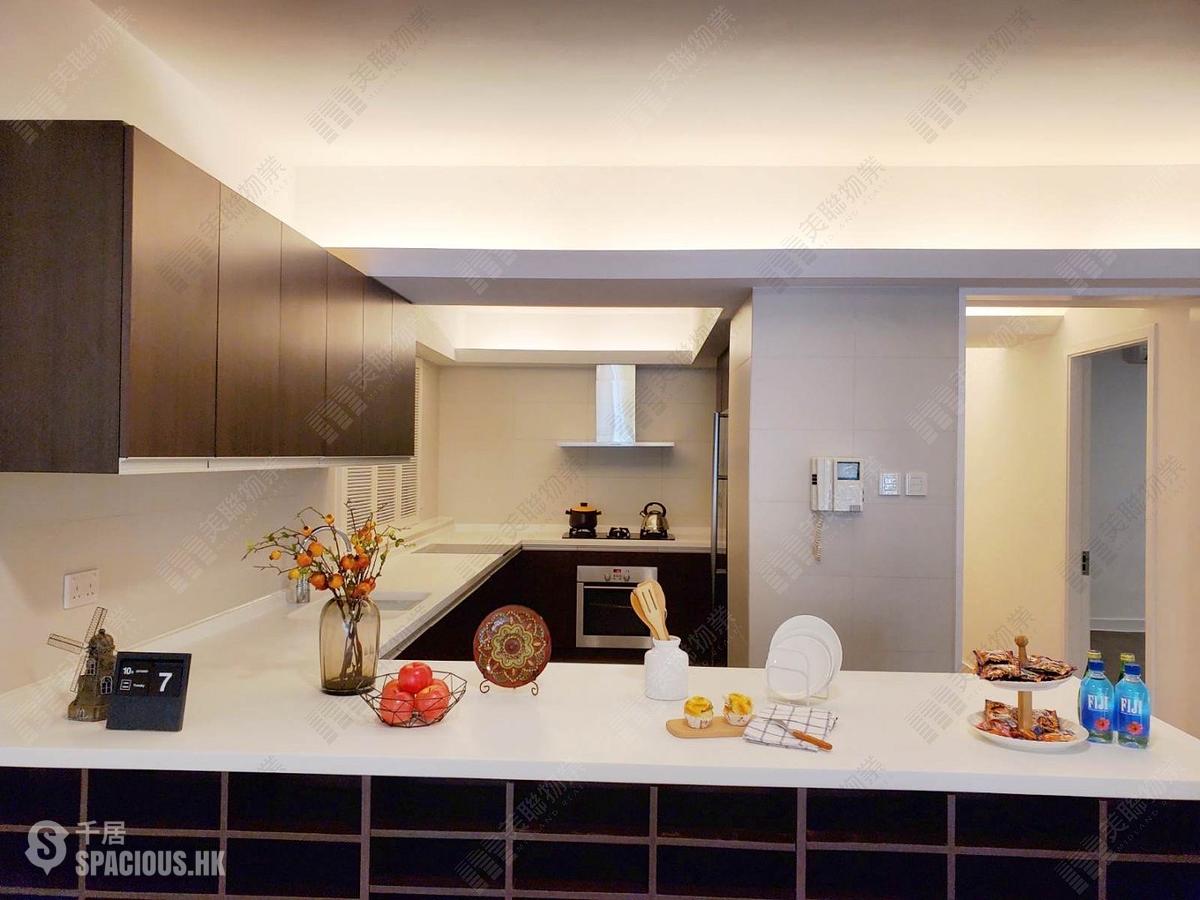 Mid Levels Central - Kam Yuen Mansion 01