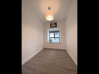 Mid Levels East - Monmouth Place 11