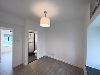 Mid Levels East - Monmouth Place 18