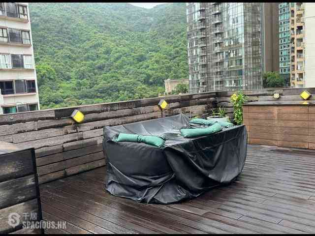 Tai Hang - Morengo Court 01