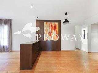 Mid Levels Central - Elegant Terrace 03