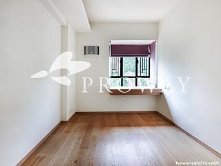 Mid Levels Central - Elegant Terrace 08