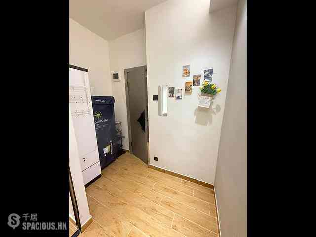 Tsim Sha Tsui - Comfort Building 08