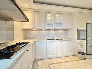 Mid Levels Central - Hillsborough Court 04