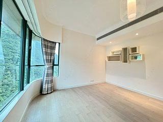 Mid Levels Central - Hillsborough Court 05