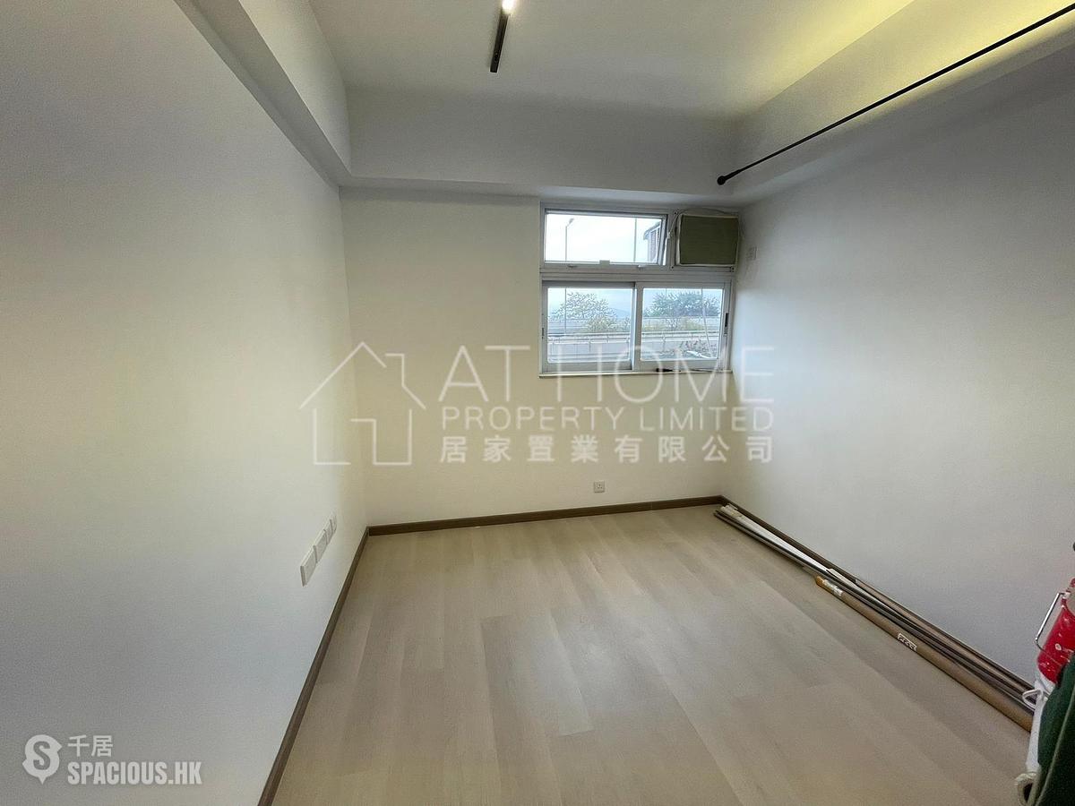 Sai Ying Pun - Kwan Yick Building Phase 3 01