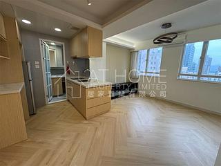 Sai Ying Pun - Fook Moon Building 03
