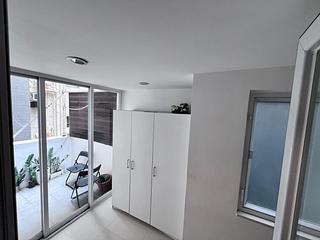 Sheung Wan - 109-111, Wing Lok Street 03