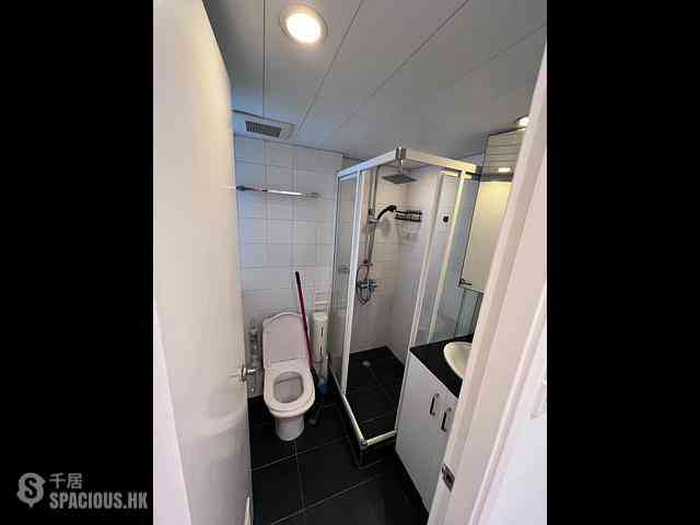Sheung Wan - 109-111, Wing Lok Street 05