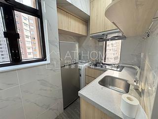 Mid Levels Central - Good View Court 05