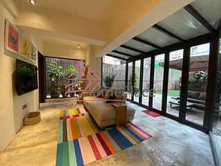 Kennedy Town - New Fortune House 03