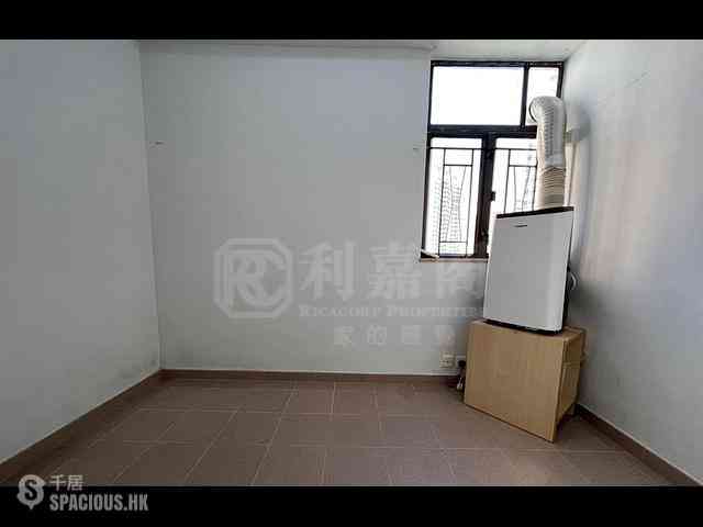 Tai Hang - Elm Tree Towers Block B 11