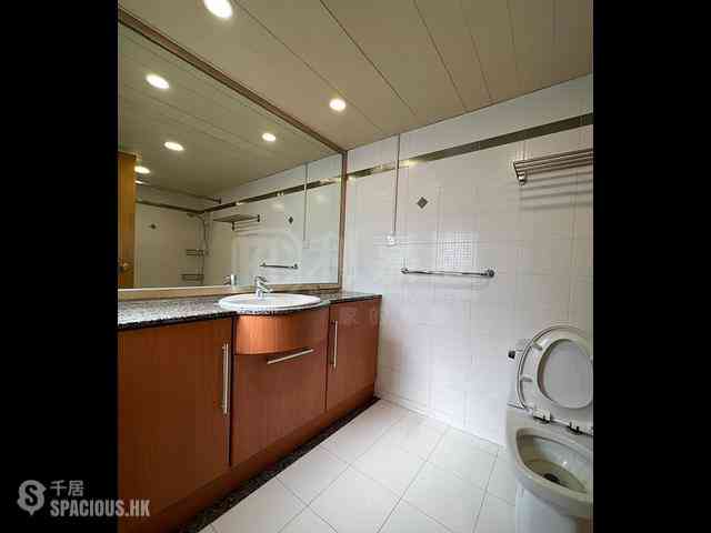 Tai Hang - Elm Tree Towers Block B 13