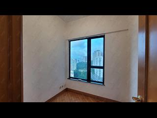 Fortress Hill - Le Sommet Block 1 17
