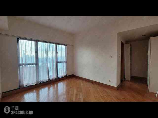 Fortress Hill - Le Sommet Block 1 18