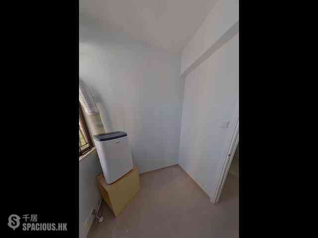 Tai Hang - Elm Tree Towers Block B 04