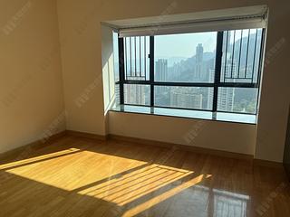 Mid Levels Central - Dynasty Court 09