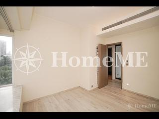 Mid Levels East - Bowen Place 08
