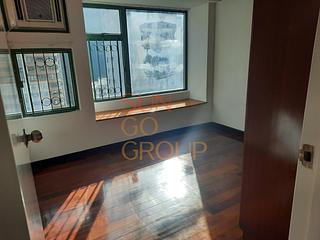 Mid Levels Central - Robinson Place Block 2 03